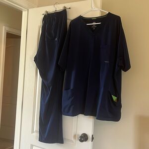 Men’s medical scrub set - Healing Hands - size 2X